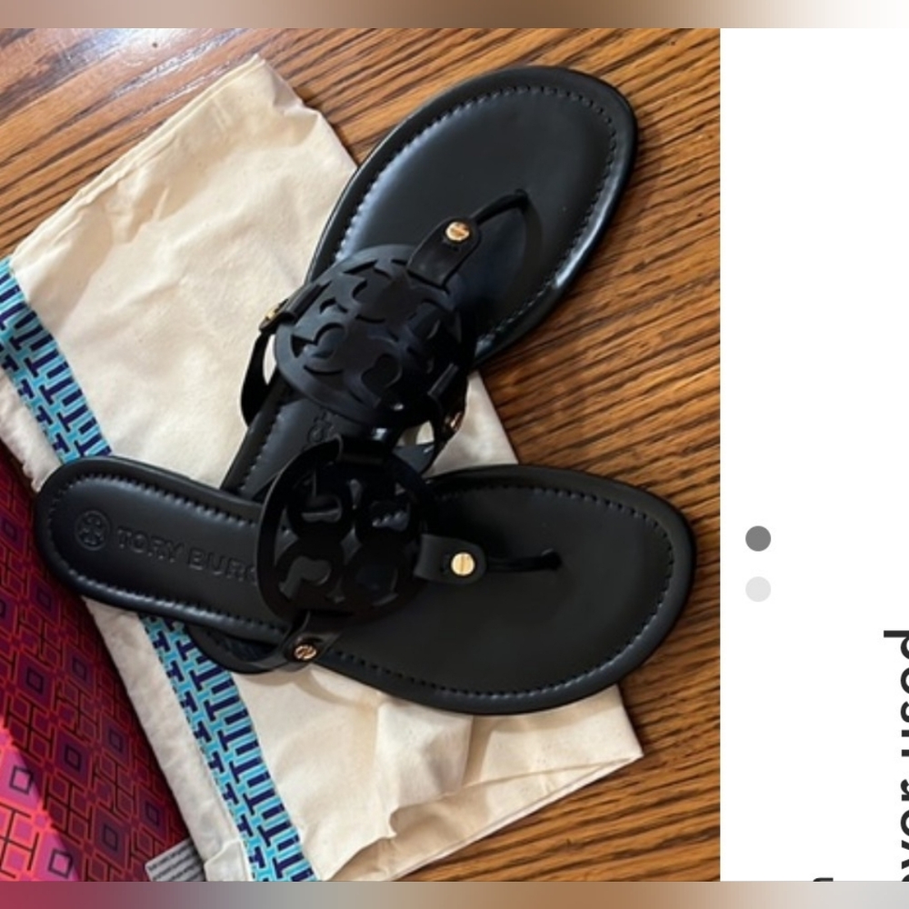 Tory Burch Black Leather Sandals Comes With Dust bag And Box Same Day Ship